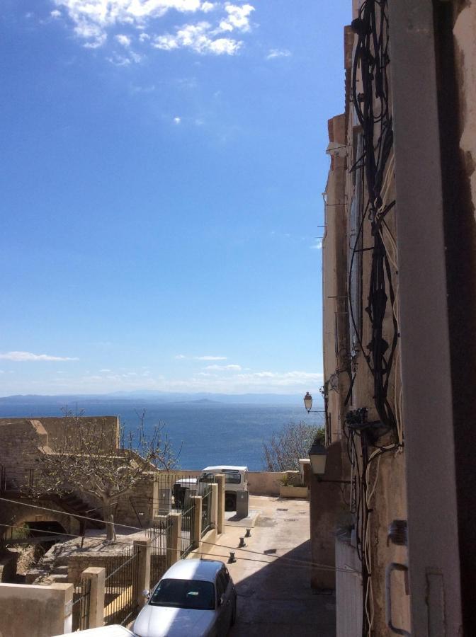 Au Coeur De La Cite Medievale Avec Petite Vue Mer Bonifacio  Εξωτερικό φωτογραφία